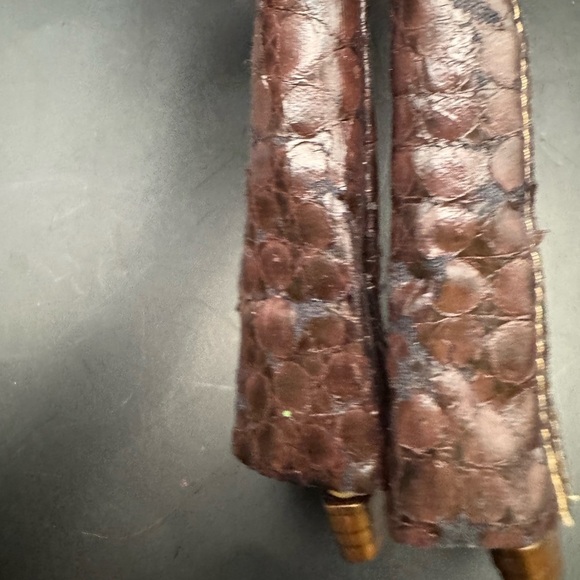 Shakira Barbie Doll with Outfit, Jewelry And Guitar! Guitar Does Not Work. - Picture 11 of 16